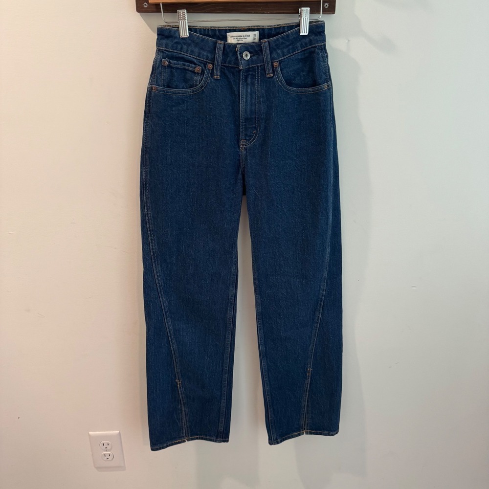 Abercrombie & Fitch High Rise 90s Relaxed Split-Vent Hem Jeans 25 Short